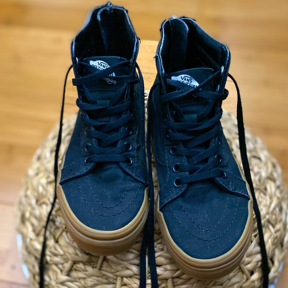 Black high-top, zip-up back Vans Youth size 1.5